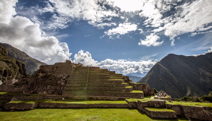 Valle sagrado inca – tahuantinsuyo – imperio inca – civilización – américa del sur – cusco – ruinas – cusco capital – corazón del cusco – valles fértiles – cultivo – cosecha – turismo – sistemas de riego – paisajes – alimentos típicos – rio vilcanota – ciudades coloniales – naturaleza – glaciares de la cordillera de los andres – clima cálido – turismo – picos andinos – increíbles vistas  